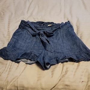 June &Hudson Medium Shorts